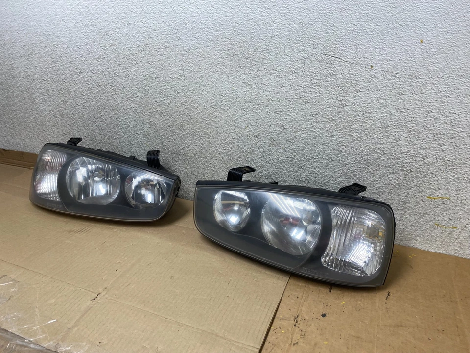 Комплект левосторонних + правосторонних галогенных фар 2001 2002 2003 Hyundai Elantra U2777 DW - Изображение 2 из 4