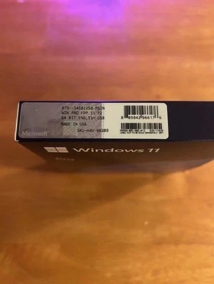 Microsoft Windows 11 Pro 64-Bit USB Flash Drive (HAV-00162) for