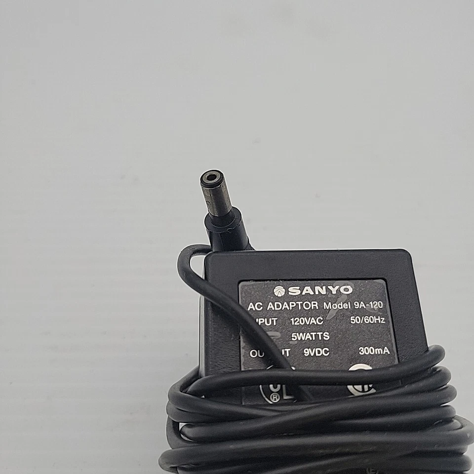 SANYO 9A 120A INPUT 120VAC OUTPUT 9V DC 300MA - Bild 2 von 2