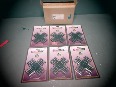Qty 6 of MTH 45-1005 ScaleTrax O Scale 90 Degree Crossover Box Of 6 Tracks NEW.