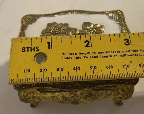 Vintage Ornate Floral Trinket Box with White Enamel Lid Made in Japan Victorian - Picture 10 of 11