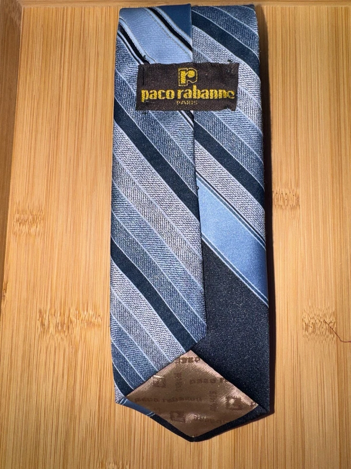 Corbata a rayas azules Paco Rabanne Foto 2 de 2