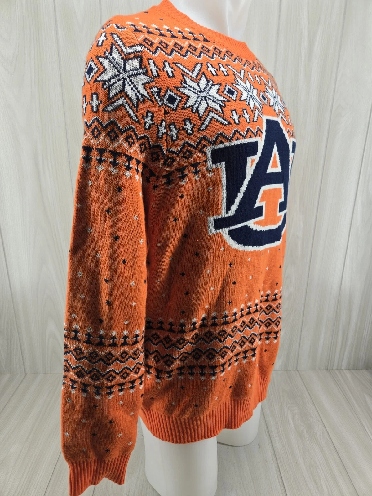 Auburn Tigers UA Christmas Holiday Sweater Size Large Campus Specialties