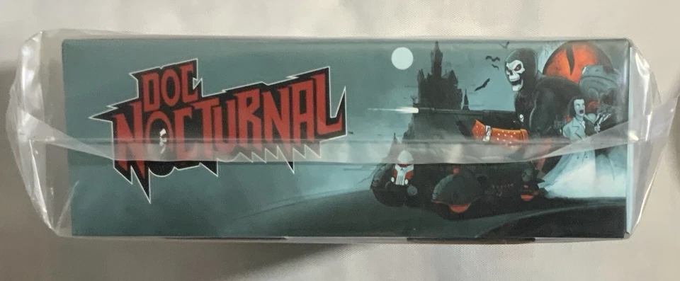 Mezco One:12 Doc Nocturnal: The Monster That Hunts Monsters - Edición Deluxe (V2) Foto 3 de 4