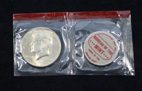 1969 D Kennedy Half Dollar 40% SILVER BU Mint Cello w Treasury Token
