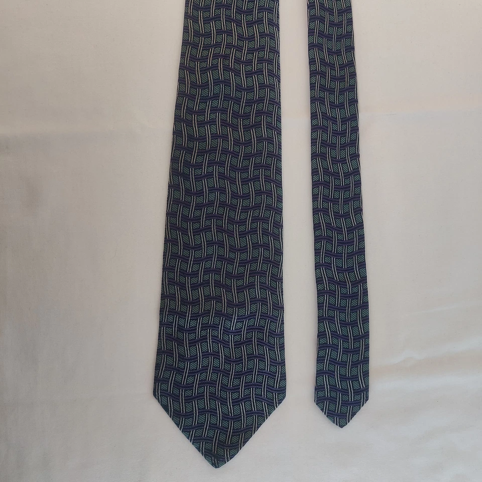 Gravata de seda Charvet Paris marinha geométrica tecido de cesta feita à mão França 3,5” LEIA - Imagem 3 de 4