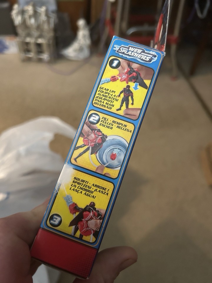 Action Figure Marvel Spider-Man Aqua Web Warriors Da 10 Pollici – Con Zaino Gioco D'acqua – Per Bambini 4+ Anni – Articolata - 2