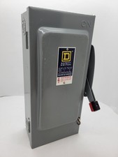 Square D H361 Fusible Safety Switch w Fuses 30A 3P 3PH 600V Type 1 Series E1