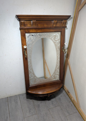 Vintage Pulaski Furniture Wood Entry Hall Tree Etched Wall Mirror