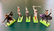 5 Vintage 1970s Britains Deetail Medieval Knights Saracens Toy Soldiers Lot NM