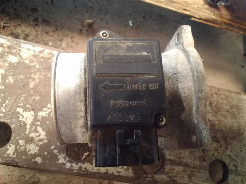 Medidor de flujo de aire de 4 cilindros compatible con 98-02 MAZDA 626 267343 Foto 2 de 4