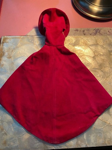 Barbie ~ Red Sleeveless Evening Coat ~ 1960's Vintage Doll Accessory ~ RARE - Picture 2 of 5