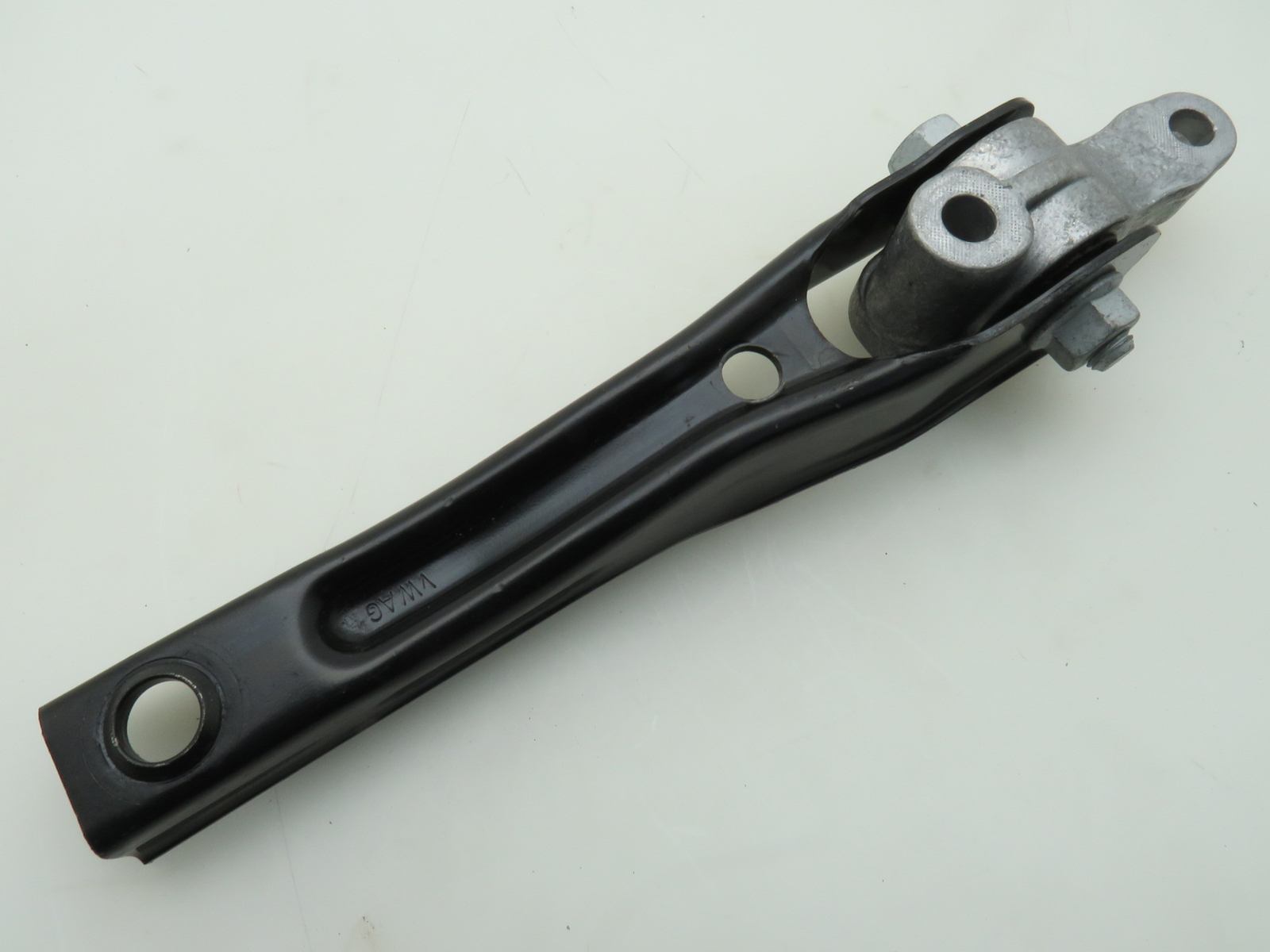 VW Golf 7 PASSAT B8 Engine Hoist Holder Torque Arm 5Q0199855J 9km 