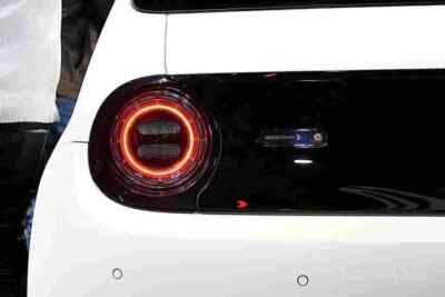 2020 honda e 33 A4 Photo