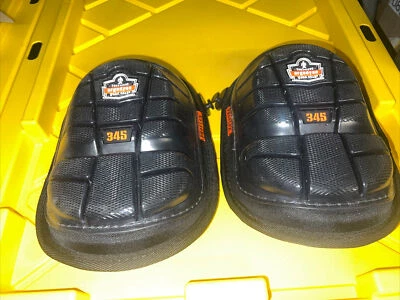 Ergodyne ProFlex 345 Professional Knee Pads, Protective Long Cap, Injected Gel P - Image 1 of 4