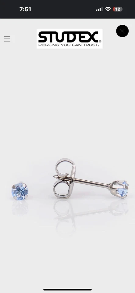 Pendientes redondos Studex oro blanco 14k zafiro 3 mm Foto 2 de 2