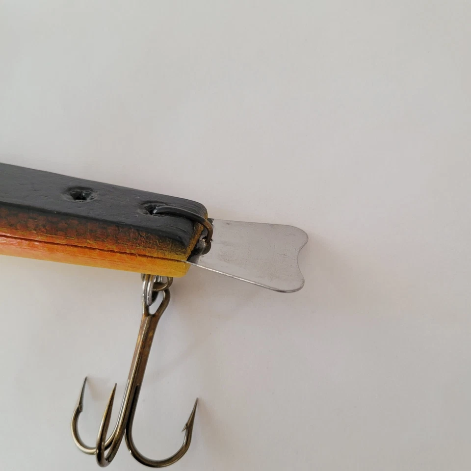 Suick 9″ Non-Weighted Thriller Yellow Belly Orange Scales Grey Top - Image 4 of 4