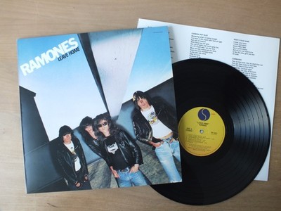 Ramones - Leave Home 180G   LP  REISSUE  Vinyl   mint-