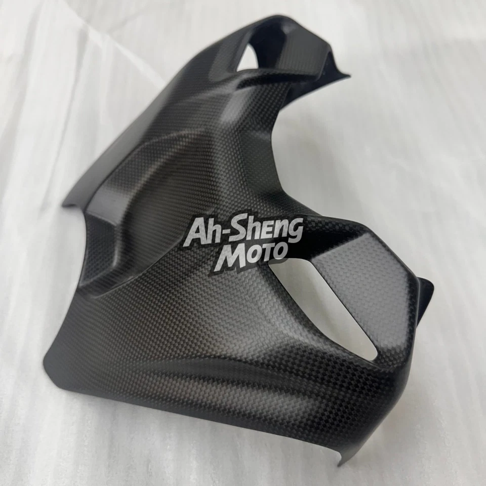 For Ducati Streetfighter V4 2025 100% Carbon fiber fuel tank front cover fairing - Image 3 of 4