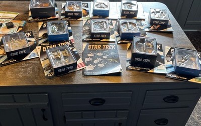 Lot Eaglemoss Star Trek Starships Boxed 12 models, 12 magazines and guide 
