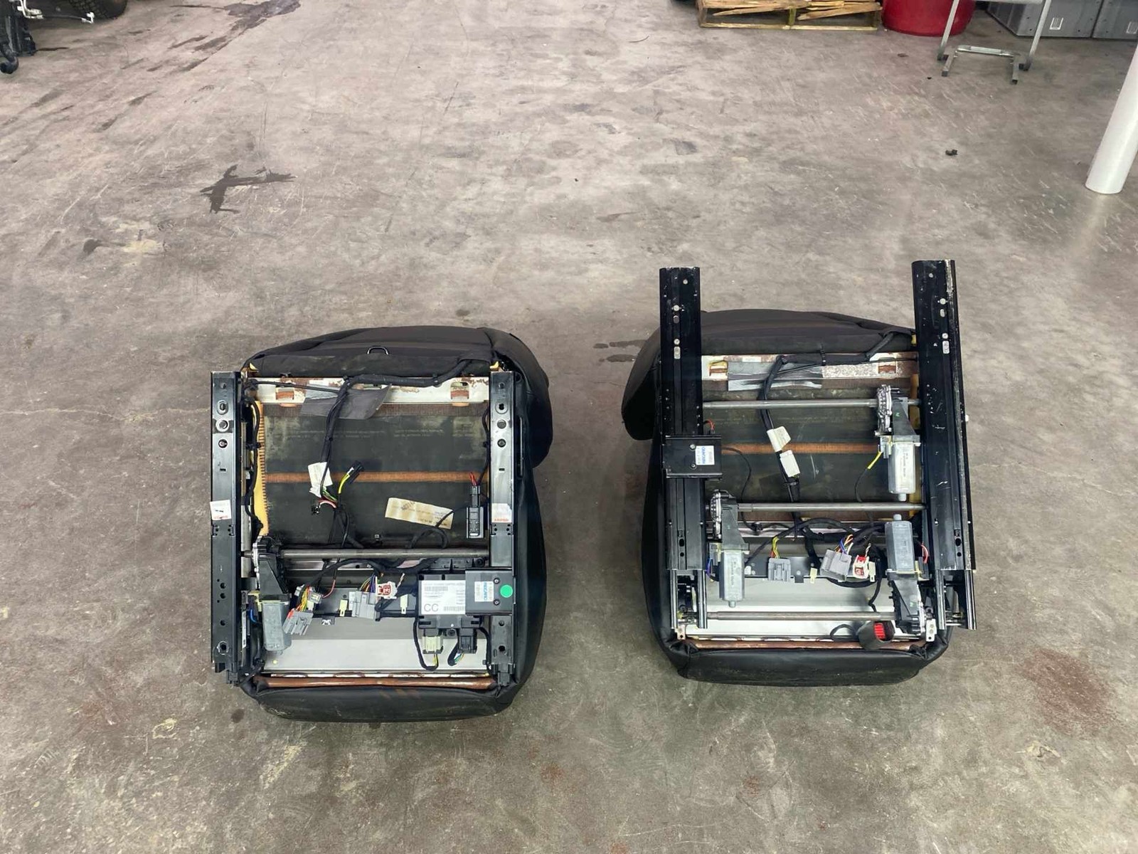 Aston Martin V8 Vantage 2006-2018 Front Left Seats Set