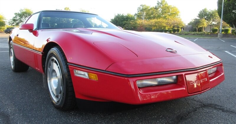 1986 Red Chevrolet Corvette   | C4 Corvette Photo 2