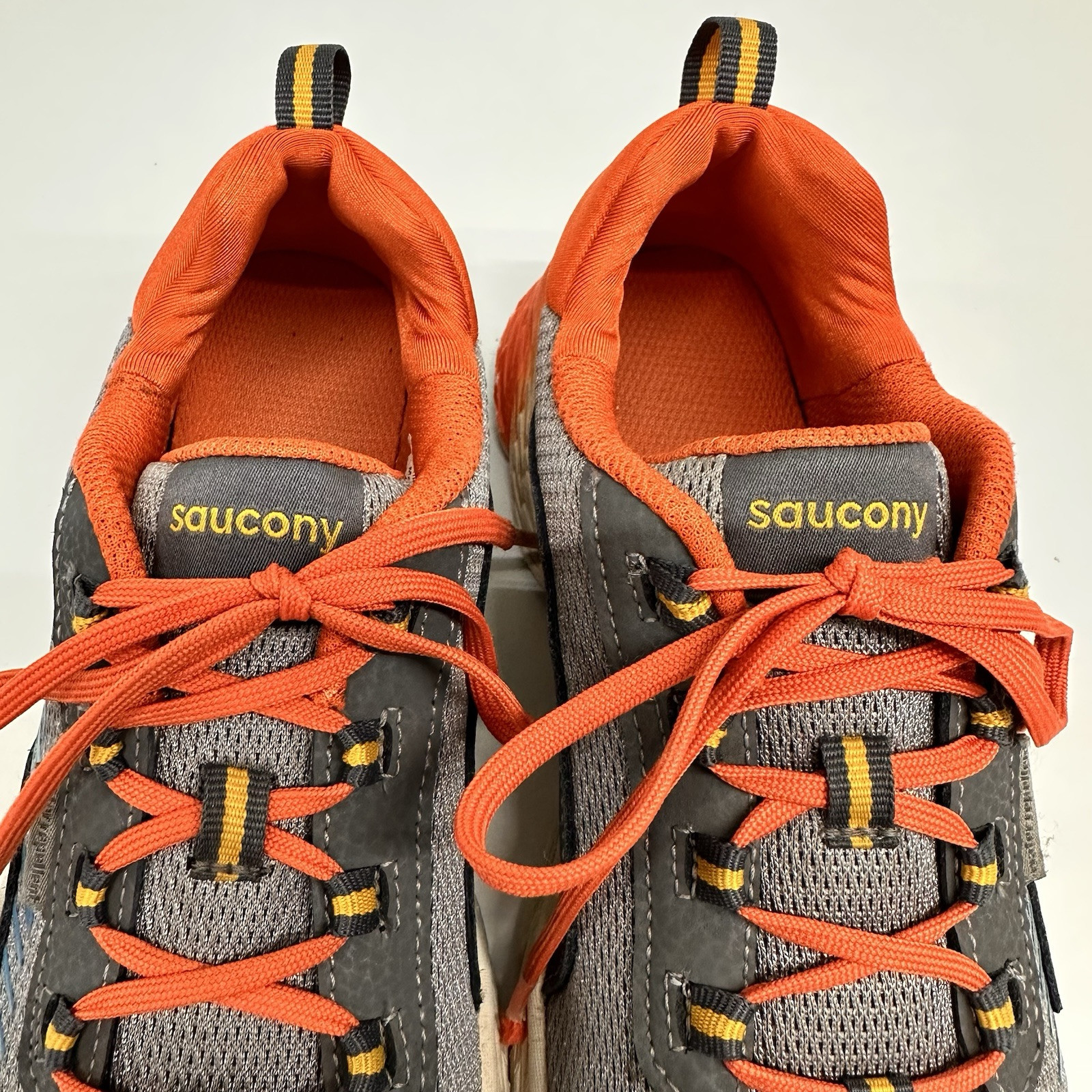 SAOLA Saucony Boys Size 3.5M Running Shoe Orange Gray Teal Big Kid SK264313