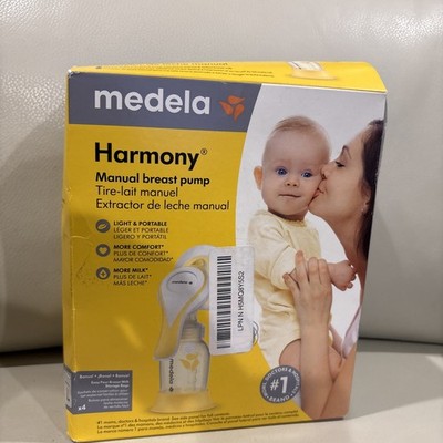 Medela Harmony Manual Breast Pump With Sealed Storage Bags