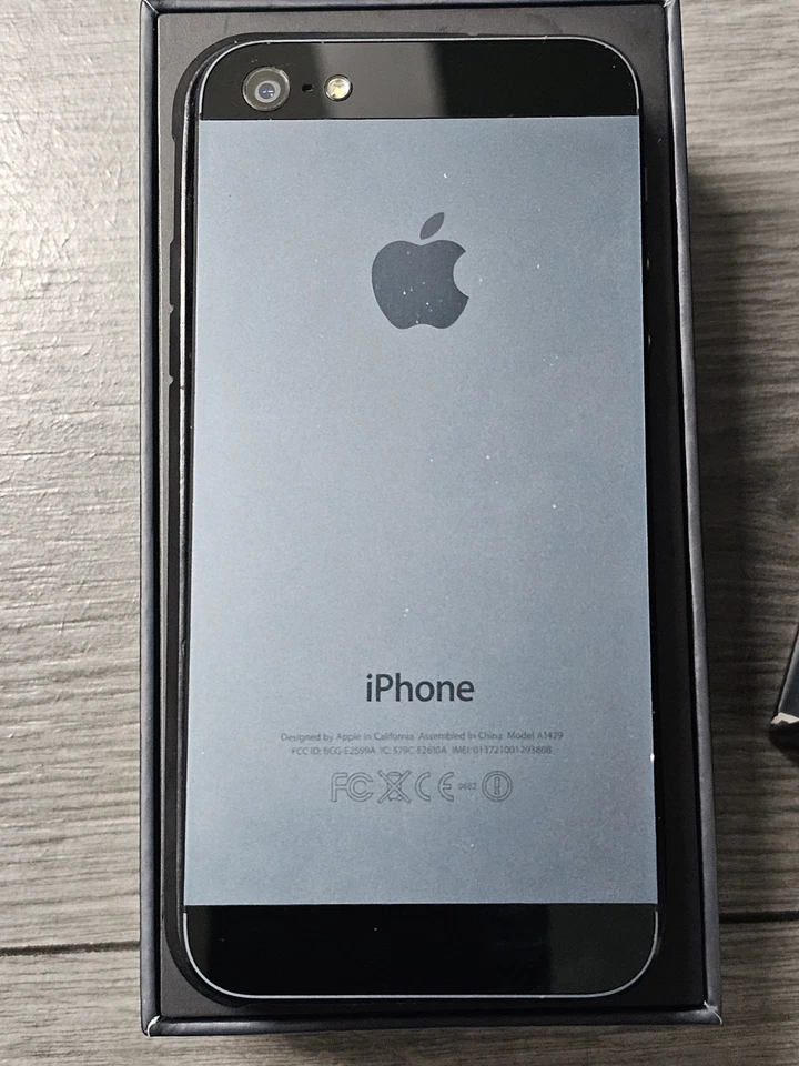 Apple iPhone 5 - 16GB - Black & Slate (Unlocked) A1429 - Image 3 of 4