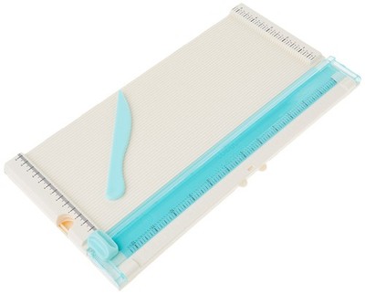 We R Memory Keepers Trim and Score Board, Includes 12x12 By The Yard, Blue 