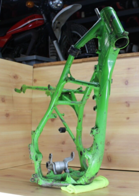 2001 2002 Kawasaki KX100 KX 100 Main Frame 32160-1673-CC CAL TTL