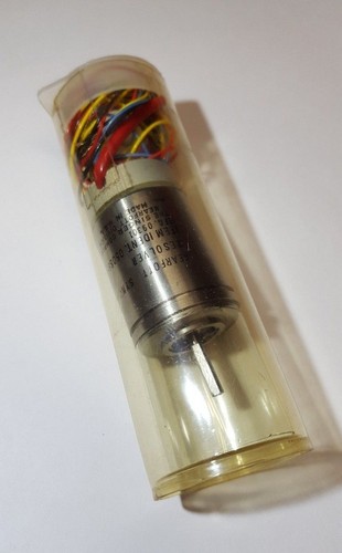 SINGER KEARFOTT Resolver 05088-CR40931028 Input 26V, Output 22V, 400Hz - 第 1/2 張圖片