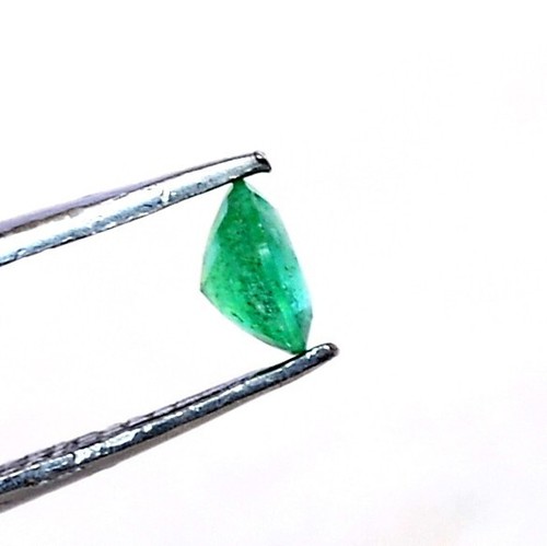 4.25 mm Certified Natural Emerald Round Cut 0.22 CTS Unheated Loose Gemstone - Picture 5 of 6