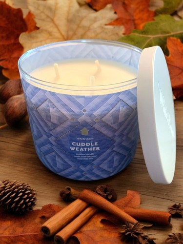 Bath & Body Works Candle Cuddle Weather 3 WICK 14.5 OZ Rare HTF White Barn