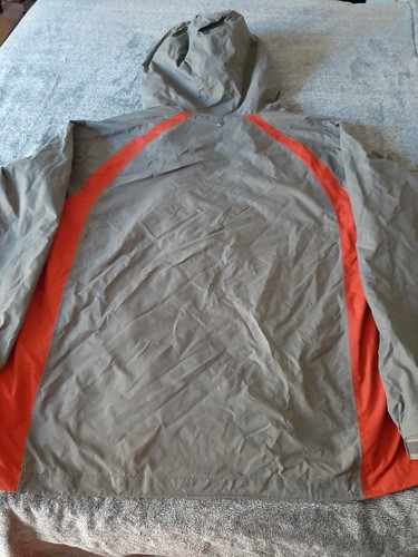 Coleman Coat with hood size XL - Picture 7 of 7