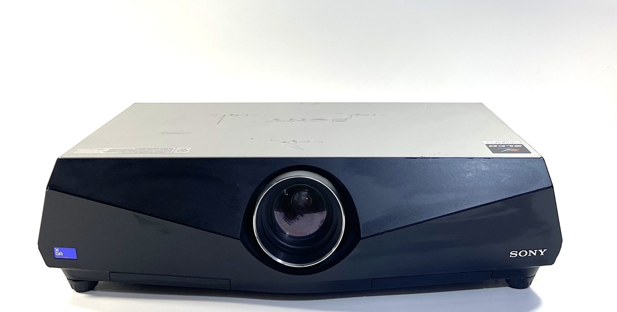 Sony VPL-FX40 4000 ANSI Lumens XGA 1024x768 3LCD XGA HDMI Sony VPL-FX40 4000 ANSI Lumens XGA 1024x768 3LCD XGA HDMI