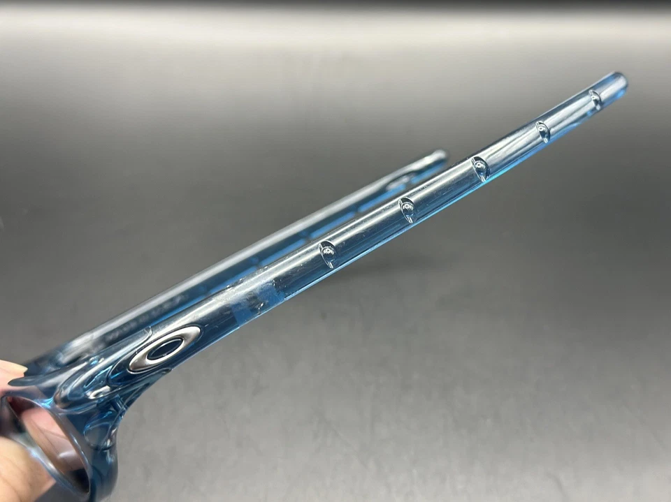 Oakley Four S litio con lentes grises Foto 3 de 4