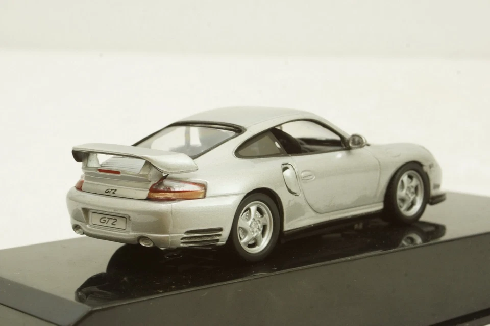 保时捷 911 GT2 2000,KDW 1: 43 — 第 3/4 张图片