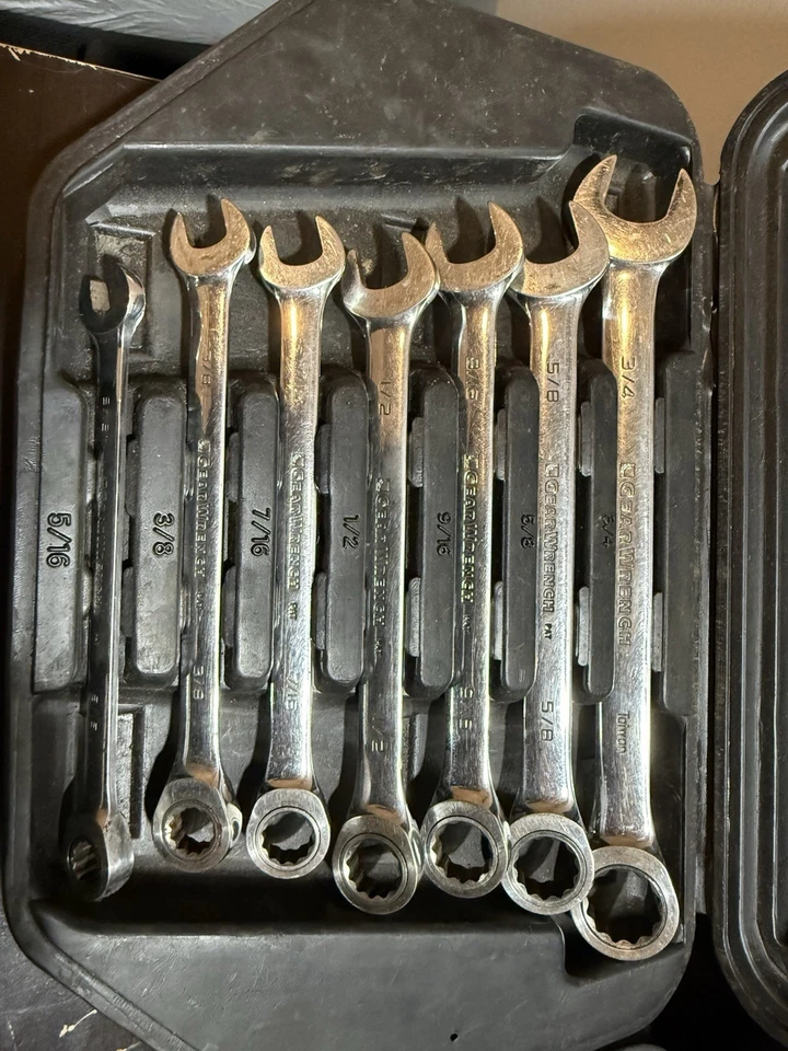 Juego completo de 2 llaves de trinquete Gearwench métricas y estándar Foto 2 de 3