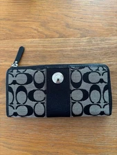 Coach long wallet navy