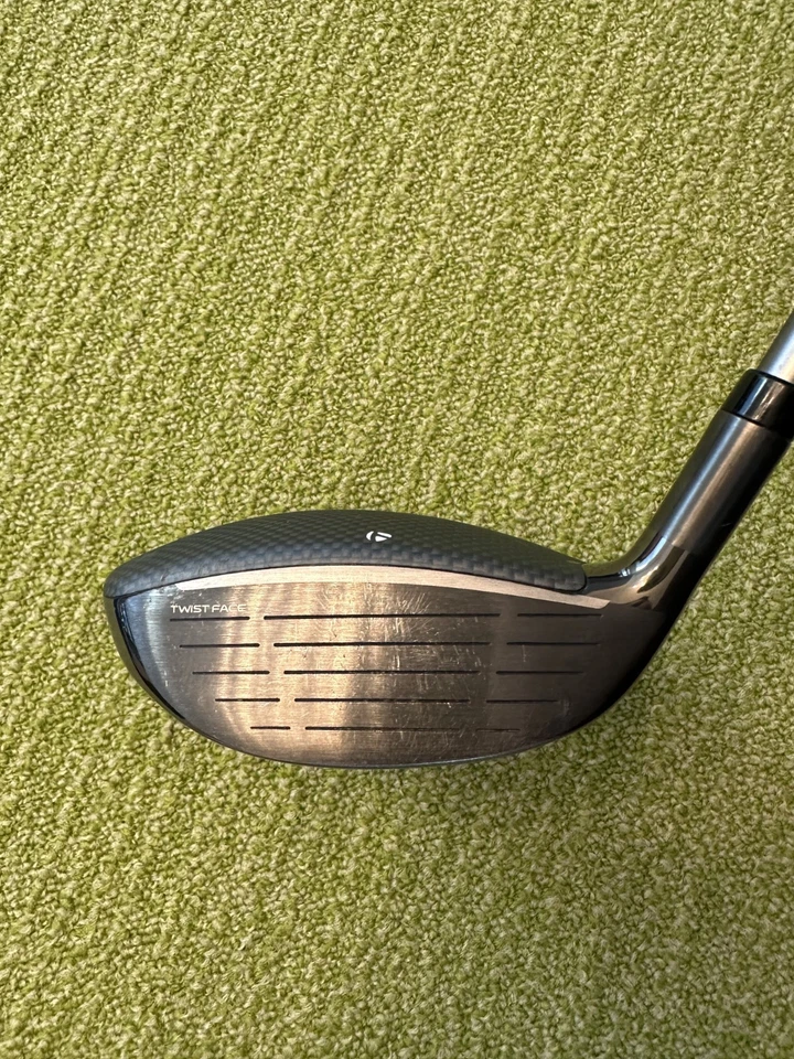 Madera TaylorMade Qi35 Max 24,5° 9 | AirSpeeder 50A Senior Foto 3 de 4