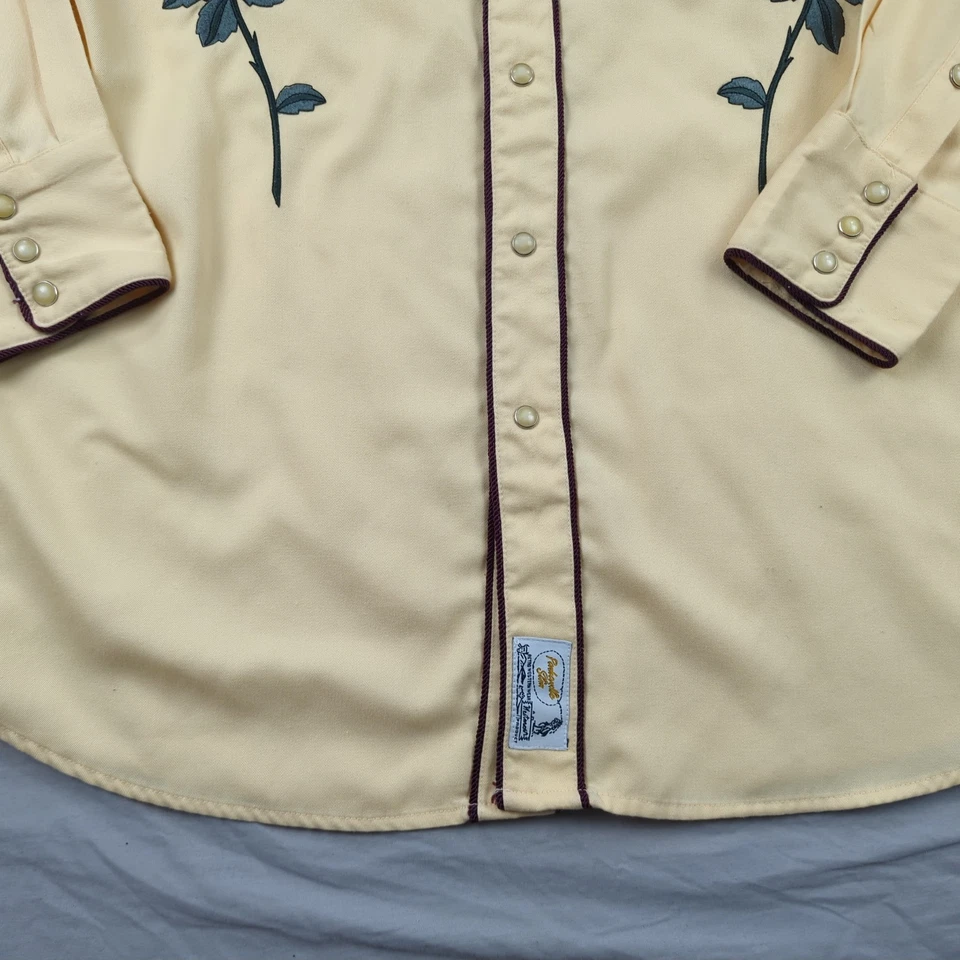 Camisa ajustada Panhandle para hombre mediana amarilla bordada rosas vaquero occidental Foto 3 de 4
