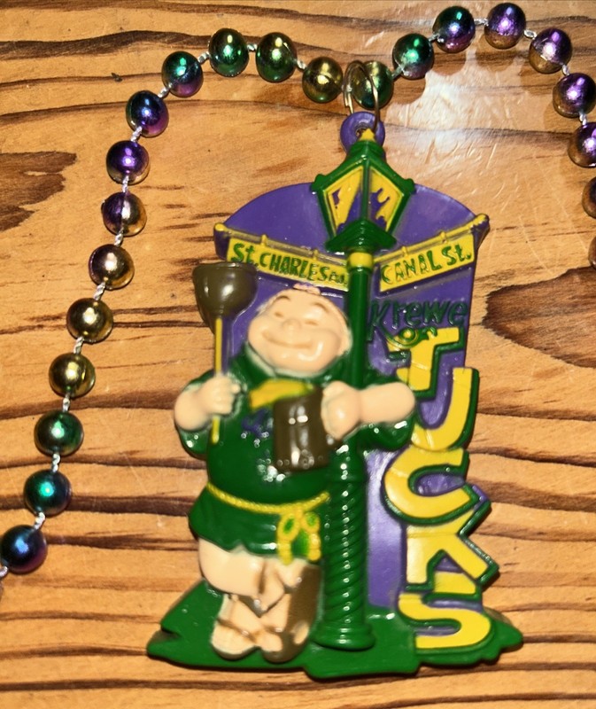 Krewe of Tucks Mardi Gras Medallion Bead Necklace St Charles /Canal St Plunger
