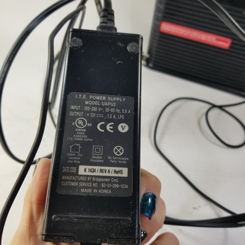 Samsung SCS2U01 Network Extender for Verizon Wireless - Black w/ power supply - Picture 14 of 14