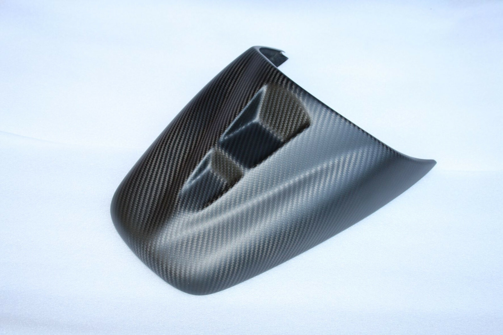 Capot de selle Triumph Speed Triple 2005-2007 carbone mat ajustement parfait