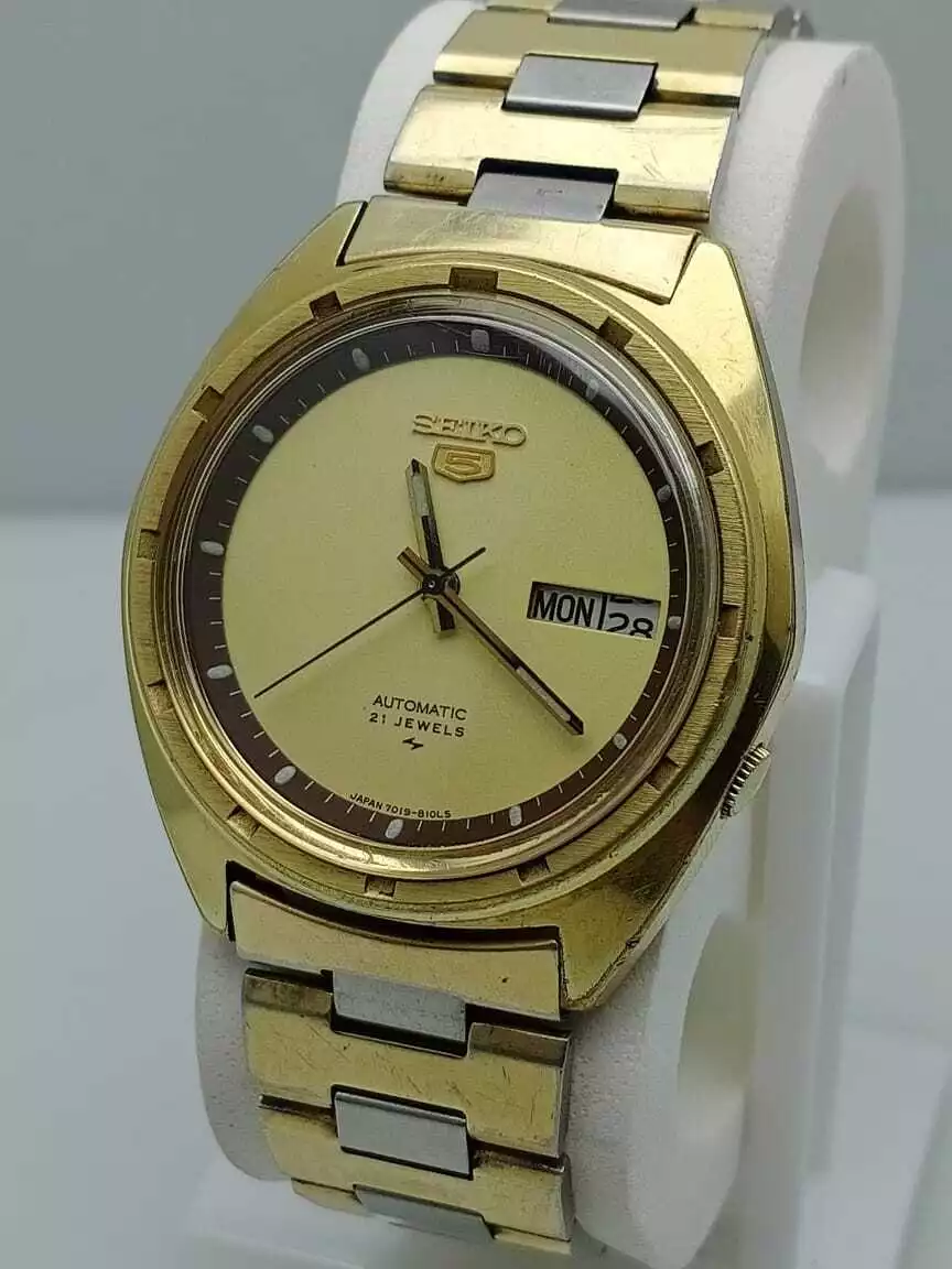 Seiko 5 gold tone sale