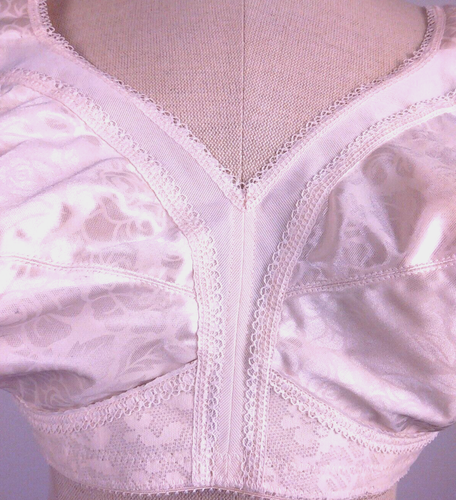 Timeless Comfort Style 58135 Beige Polyester Wireless T Shirt Bra Size 40 C (34) - Picture 2 of 16