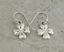 CUTE .925 STERLING SILVER 4 LEAF CLOVER SHAMROCK EARRINGS style# e0861
