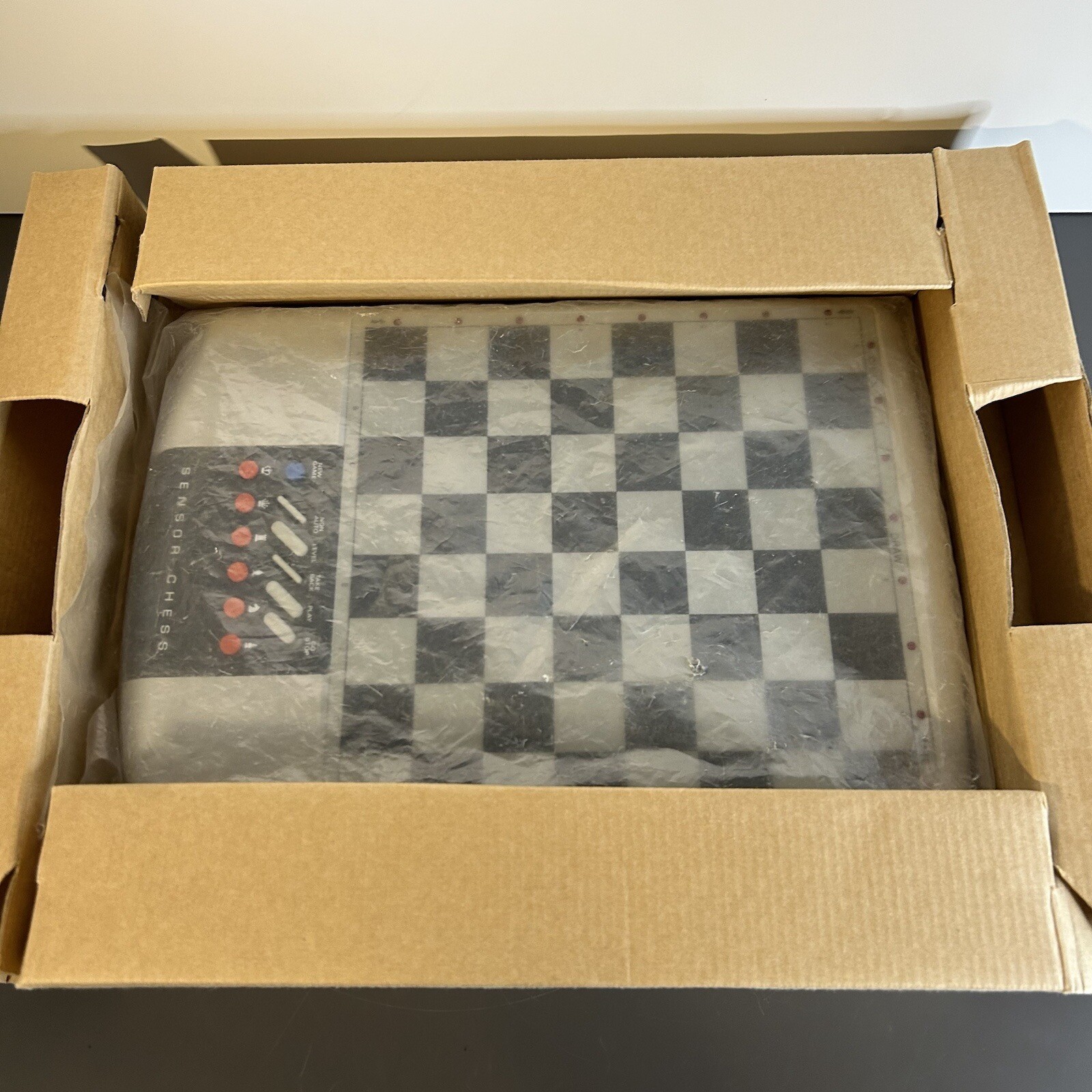 Saitek Kasparov Sensor Computer Chess Electronic Chess Set Board Game