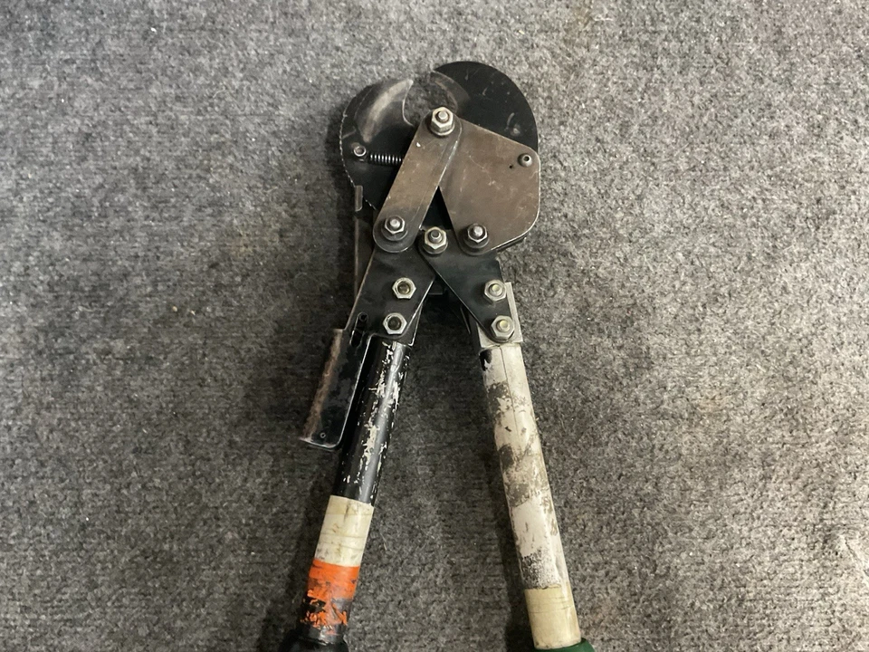 Cortador de cable de trinquete Greenlee 774 19-1/8" Foto 4 de 4